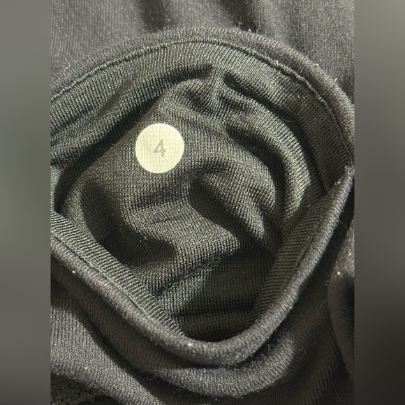 lululemon athletica Classic Black Cropped Leggings - Picture 3 of 3